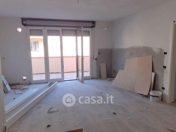 Trilocale in Via della Libertà — foto 7 di 27
