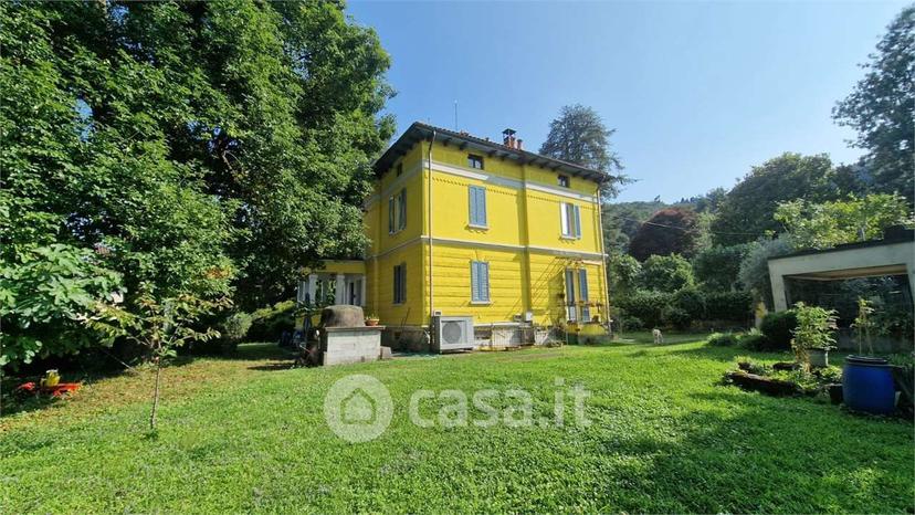 Villa in Viale Siemens 14 — foto 12 di 89