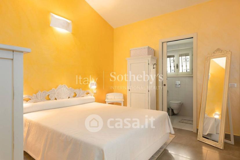 Villa in Via dello Scoiattolo — foto 3 di 34