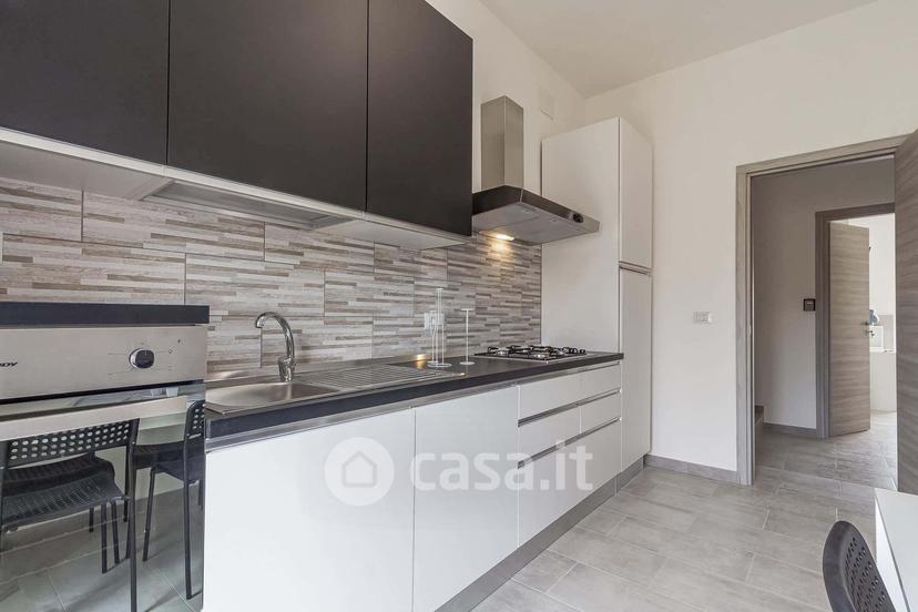 Stanza in Via Alceo Cattalochino 57 — foto 8 di 17