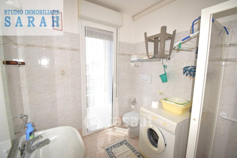 Trilocale in Via Aurelia Nord 200 — foto 9 di 28