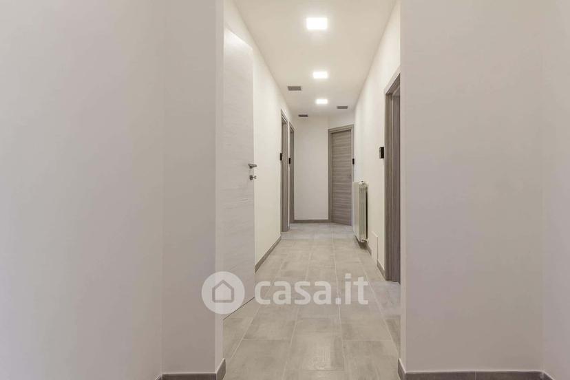 Stanza in Via Alceo Cattalochino 57 — foto 11 di 17