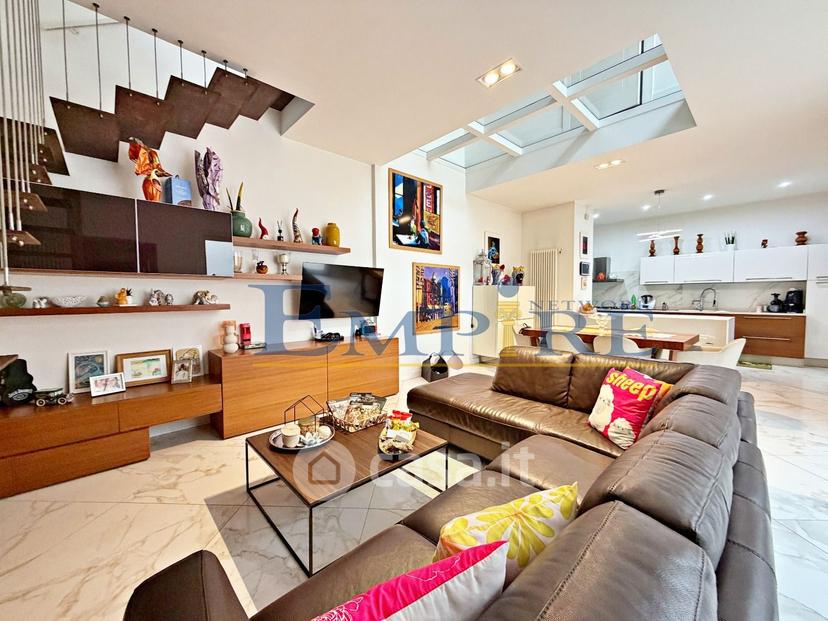 Villa in Via Solferino 48 — foto 11 di 35