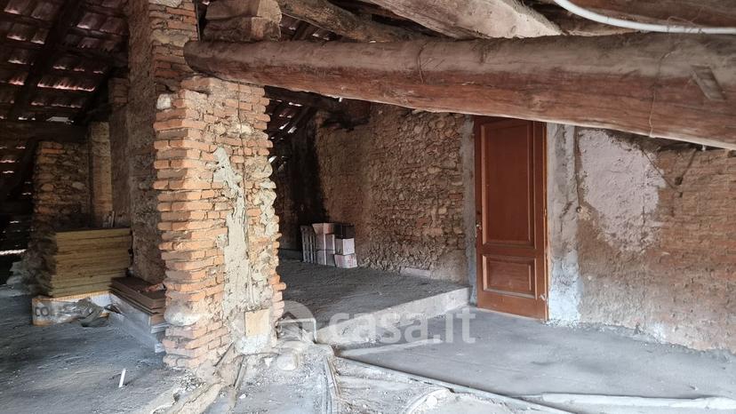 Trilocale in Piazza C. B. Cavour 2 — foto 17 di 28