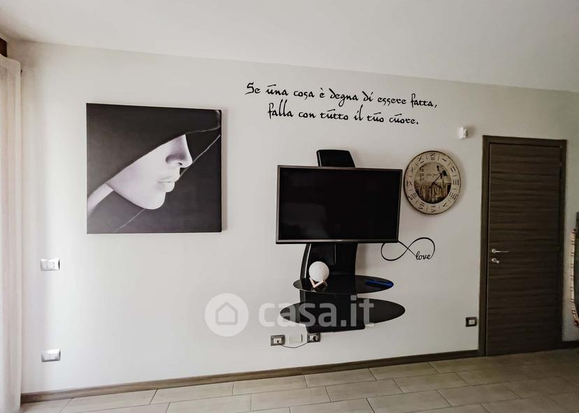 Bilocale in Via Antonio Sant'Elia 27