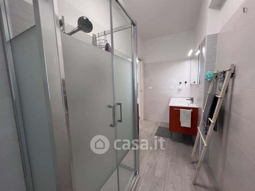 Stanza in Via Genova — foto 40 di 42