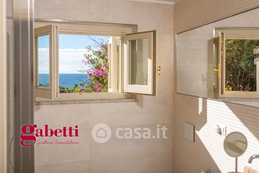 Villa in Via delle Costellazioni 20 — foto 23 di 50