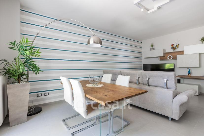 Villa in Via Benedetto Zallone 24 — foto 6 di 41