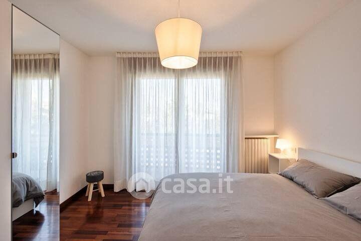 Bilocale in Viale Fratelli Bandiera 11