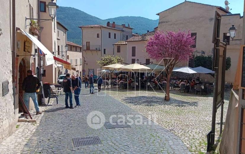 Trilocale in Via Aldo Manuzio — foto 17 di 22