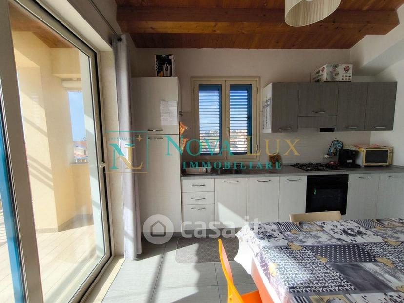 Bilocale in Via Isaia 20 — foto 6 di 11