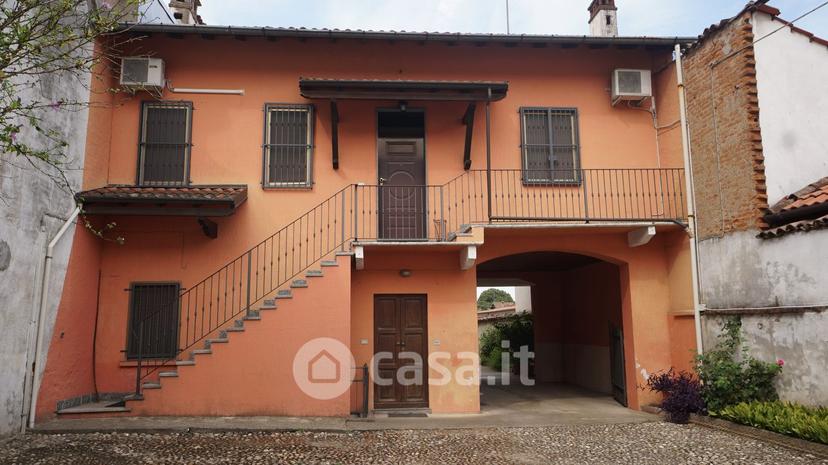 Bilocale in Via C. Alberto 46 — foto 7 di 12