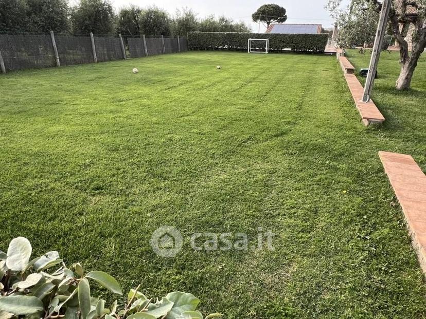 Villa in Via San Bartolo — foto 12 di 33