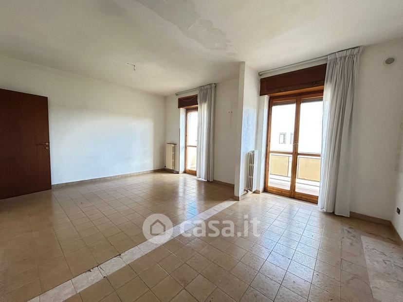 Quadrilocale in Contrada Serra 48 — foto 9 di 40