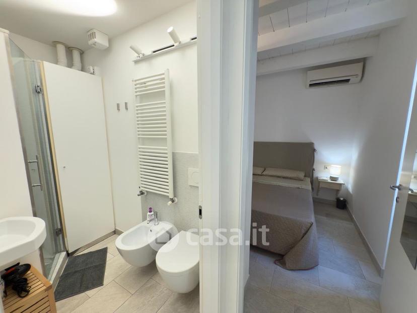 Bilocale in Via Vittorio Veneto 49 — foto 2 di 16
