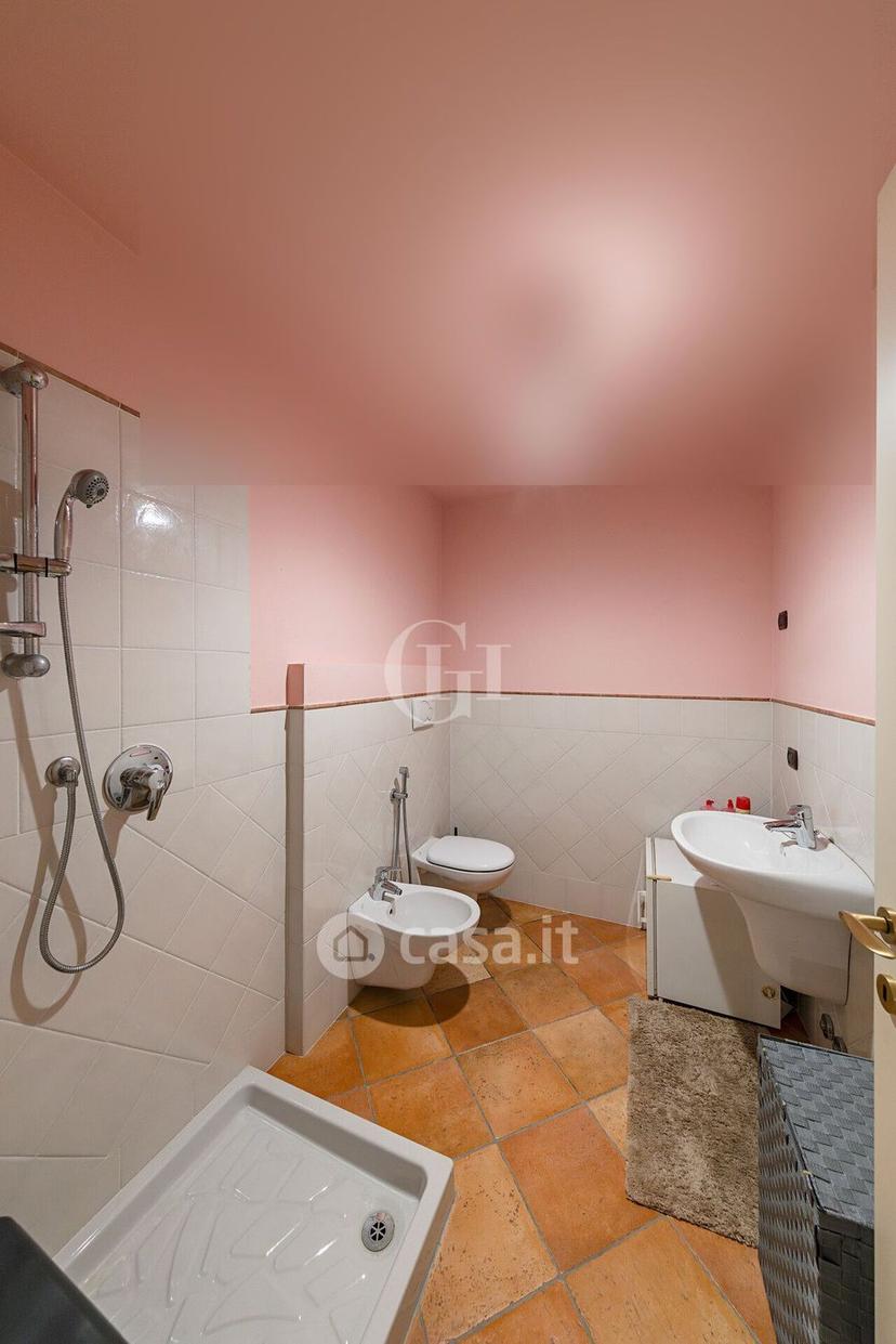 Villa in Via Sirmione 1 — foto 3 di 33