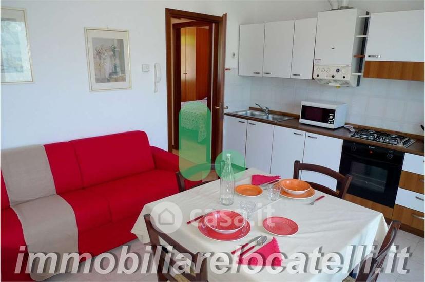 Bilocale in Via Europa 48 — foto 10 di 13
