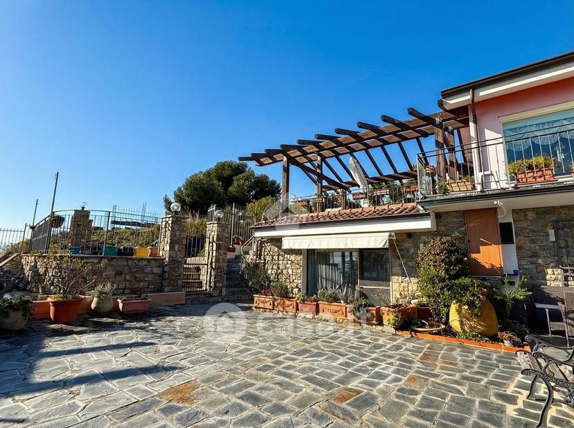 Villa in Strada Civezza 49 — foto 16 di 50