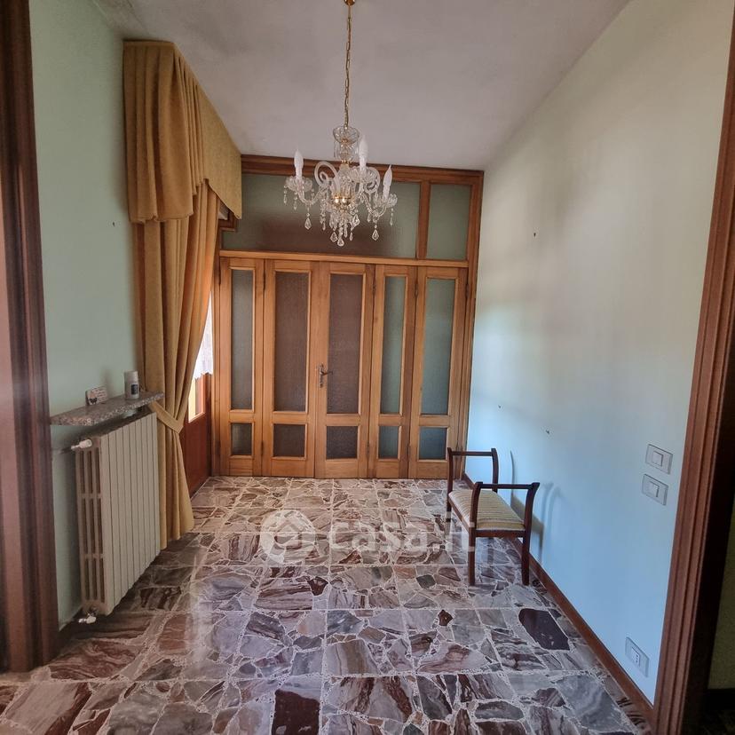 Villa in Via Alessandro Manzoni 32 — foto 27 di 63