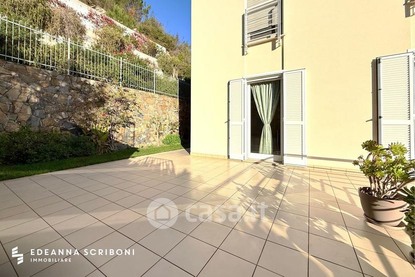 Trilocale in Strada della Bura 9 — foto 2 di 43