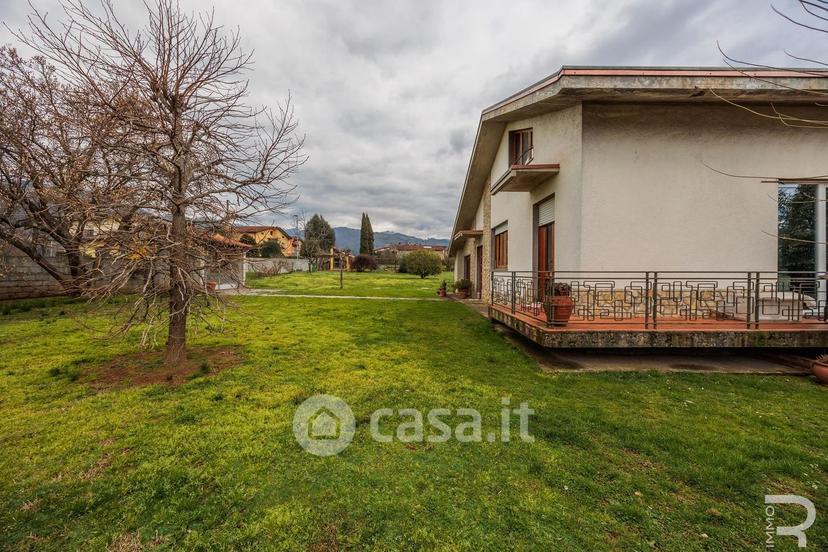 Villa in Via Mozza di Barga — foto 40 di 47