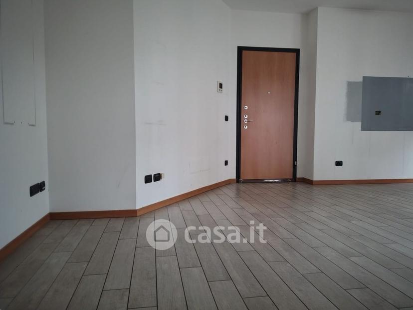 Bilocale in Via Europa 106 — foto 2 di 20