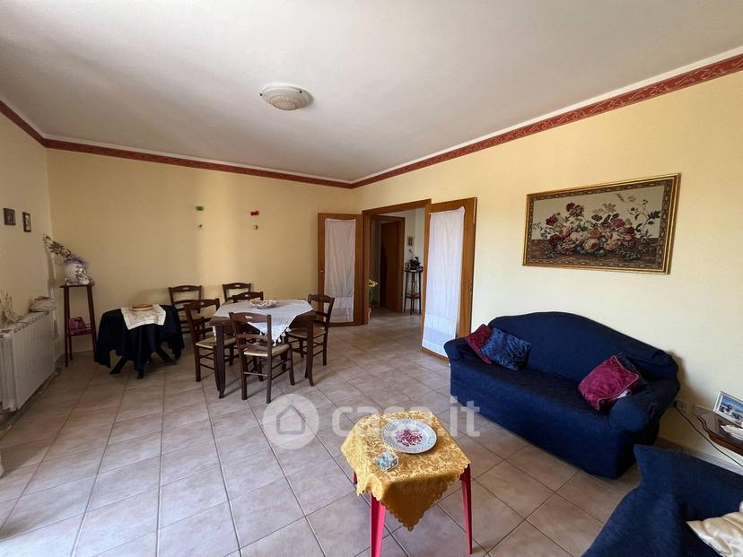 Appartamento in Via Asse Attrezzato — foto 8 di 17