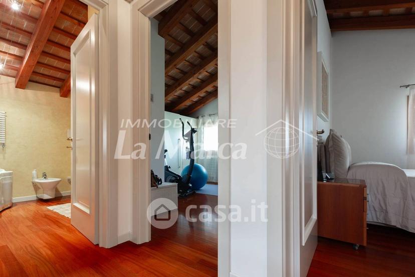 Villa in Via Osoppo 13 — foto 20 di 33