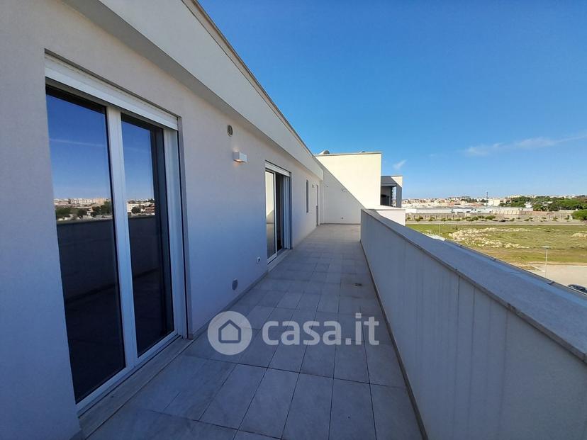 Appartamento in Via Mario Ronzini — foto 37 di 51