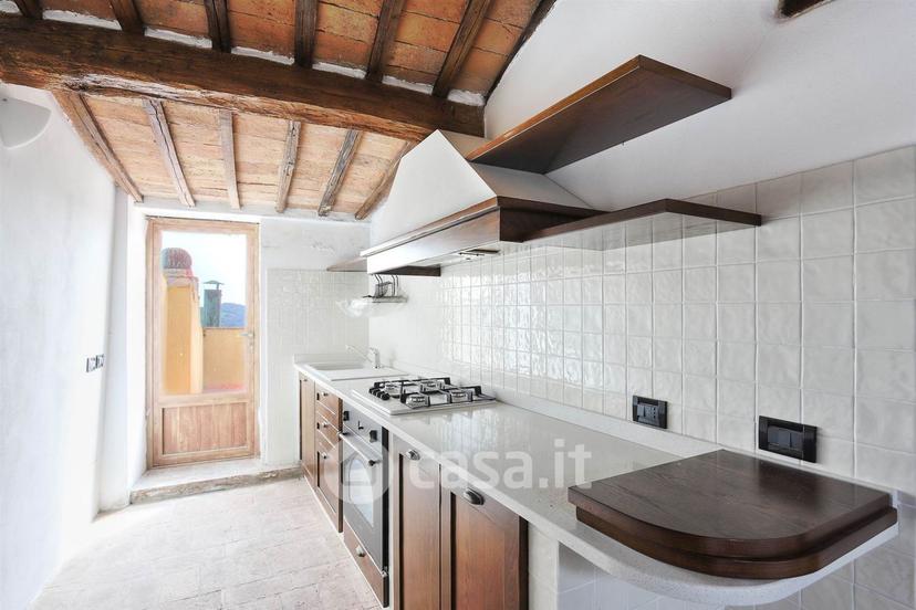 Appartamento in Via Tiberio Gazzei — foto 4 di 35