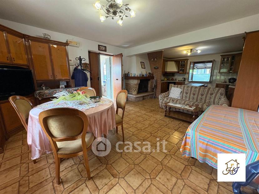 Villa in Via Palombara 6 — foto 25 di 29