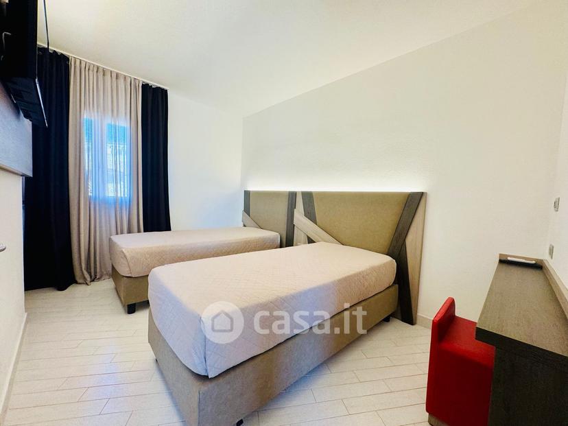 Bilocale in Via Forte Sant'Elmo 10 — foto 2 di 17
