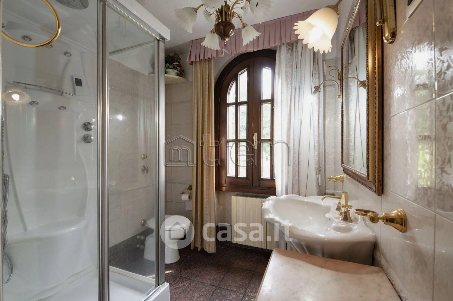 Villa in Via Ruggero Leoncavallo 13