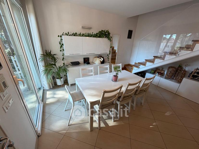 Quadrilocale in Viale Capua 2 R — foto 14 di 32