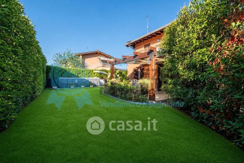 Trilocale in Via della Valle 34 — foto 24 di 36
