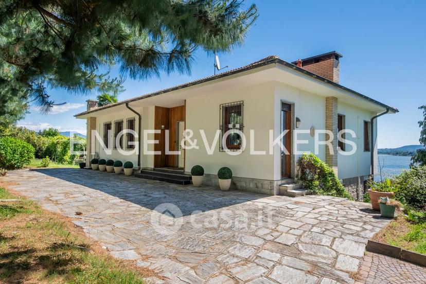 Villa in Via Sempione 164 — foto 33 di 34