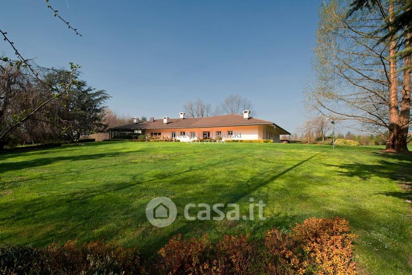 Villa in Via Alcide de Gasperi — foto 13 di 45