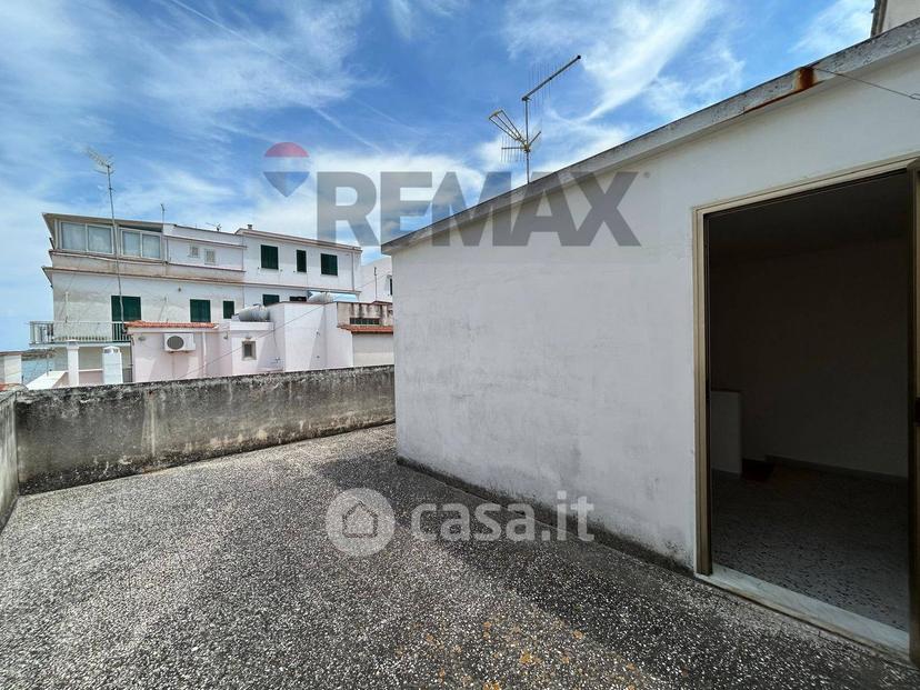 Quadrilocale in Via Fratelli Cocle 13 — foto 37 di 37
