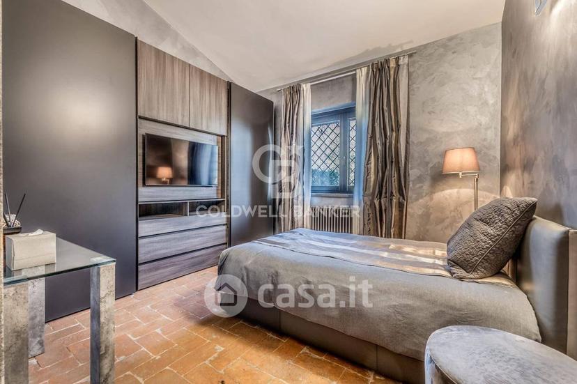 Villa in Strada Cassia Sud — foto 17 di 77