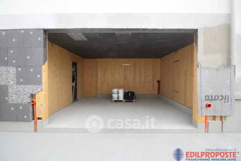 Villa in Via del Seprio — foto 16 di 24