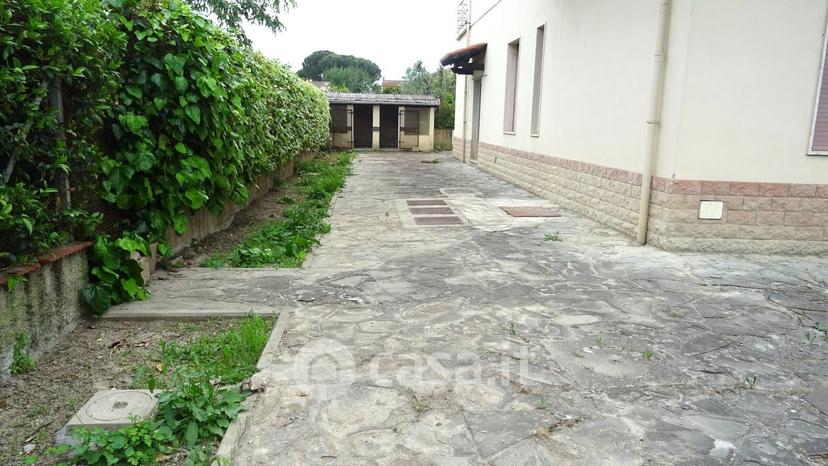 Villa in Via F. Caracciolo — foto 7 di 37