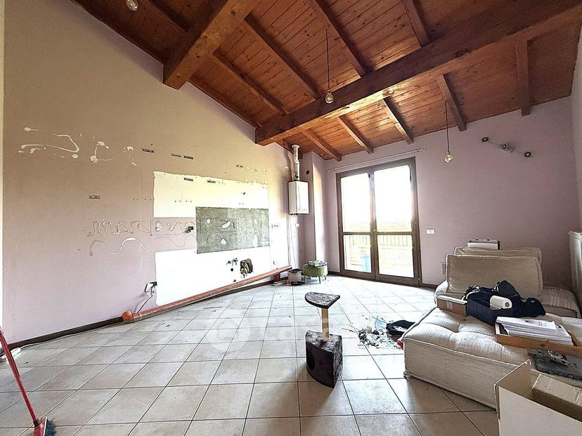 Bilocale in Via Selice 29 M — foto 10 di 23