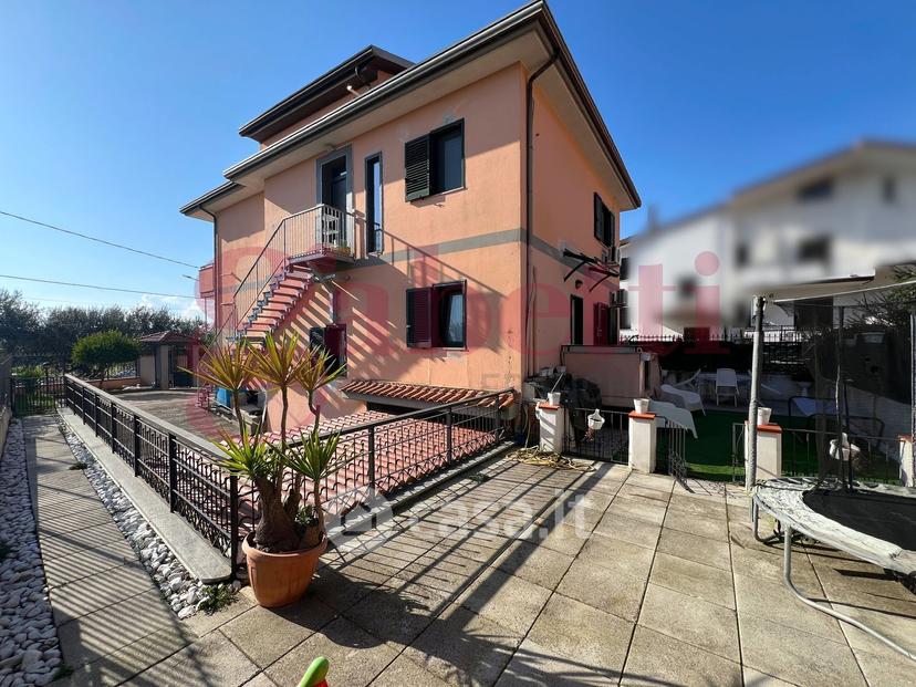 Villa in Via Vigne Vecchie — foto 15 di 49
