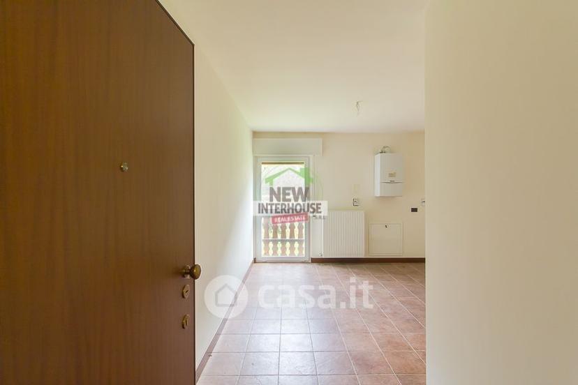 Trilocale in Via G. Carducci 37 — foto 11 di 27