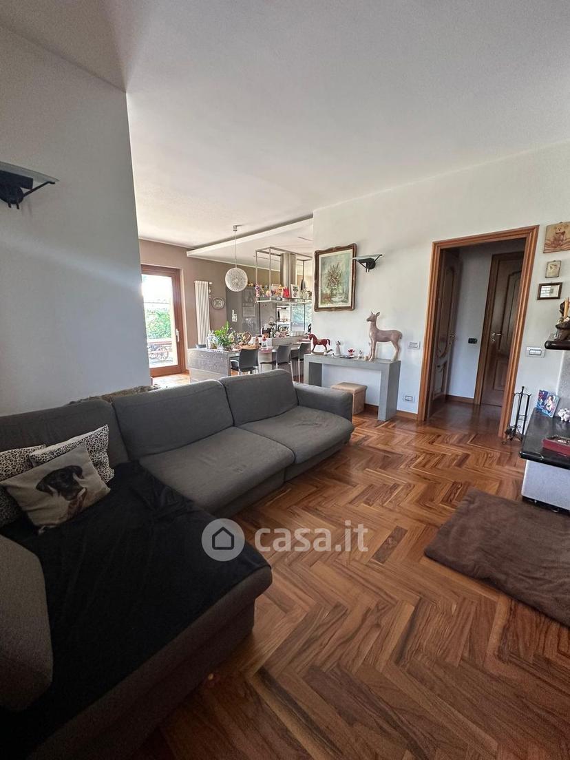 Appartamento in Via Rotone 27 — foto 5 di 82
