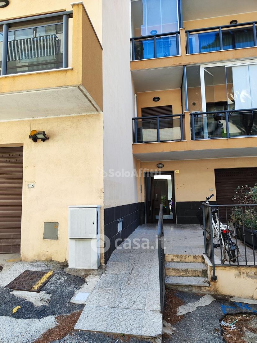 Trilocale in Via Diramazione Rausei Via Cardinale Portanova — foto 9 di 14