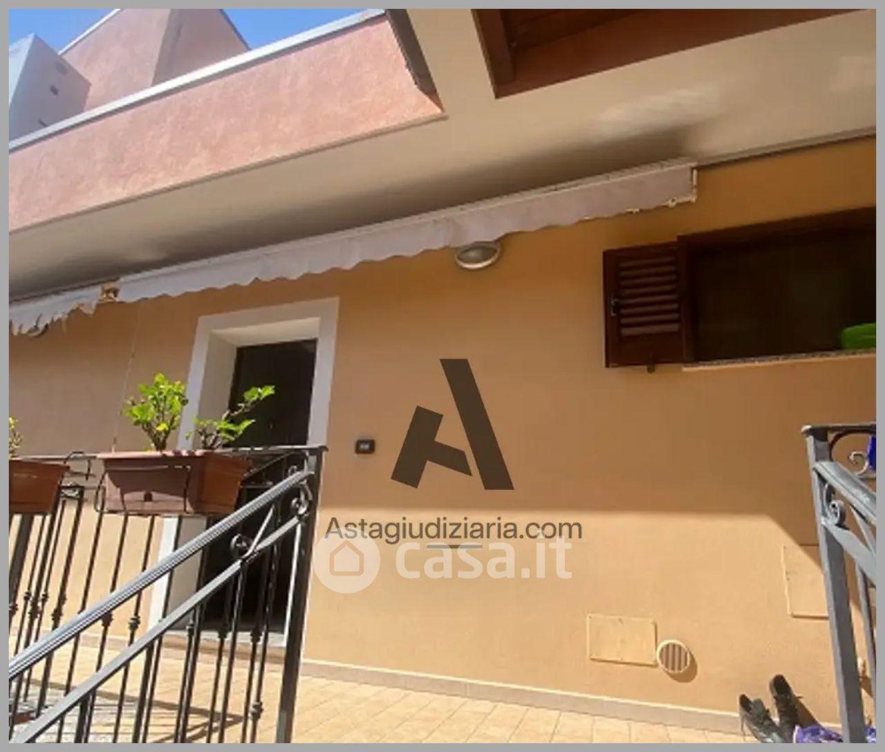 Trilocale in Via Cardinale Guglielmo Massaia