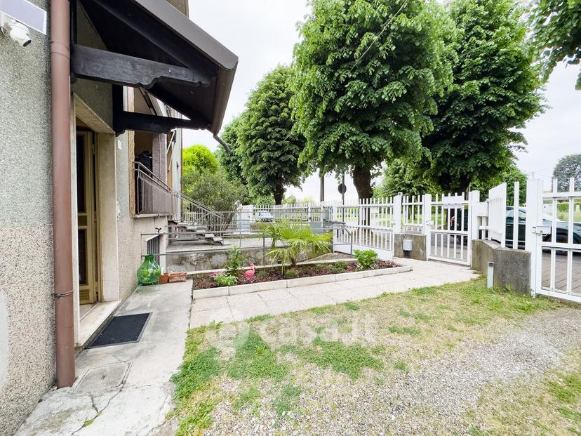 Trilocale in Viale Italia 66 — foto 41 di 63