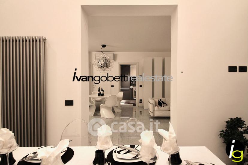 Villa in Via Martiri della Libertà 8 — foto 36 di 72