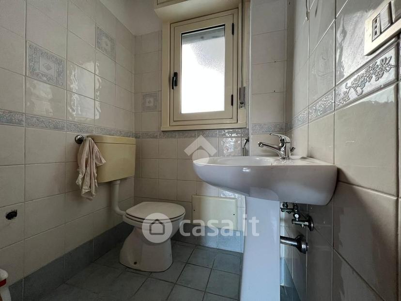 Quadrilocale in Via Antonino Cutroneo 33 — foto 7 di 28